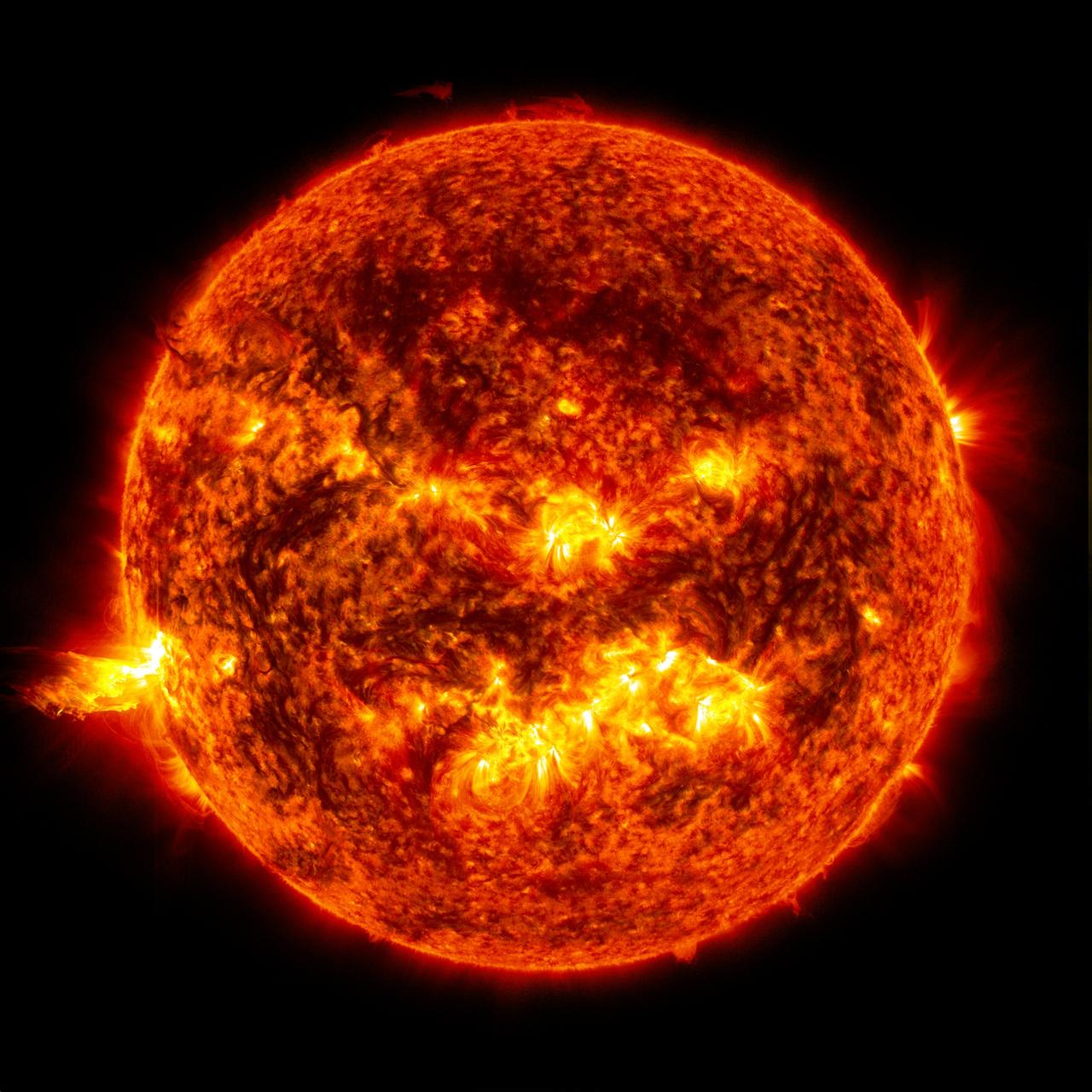 太陽風暴與極光